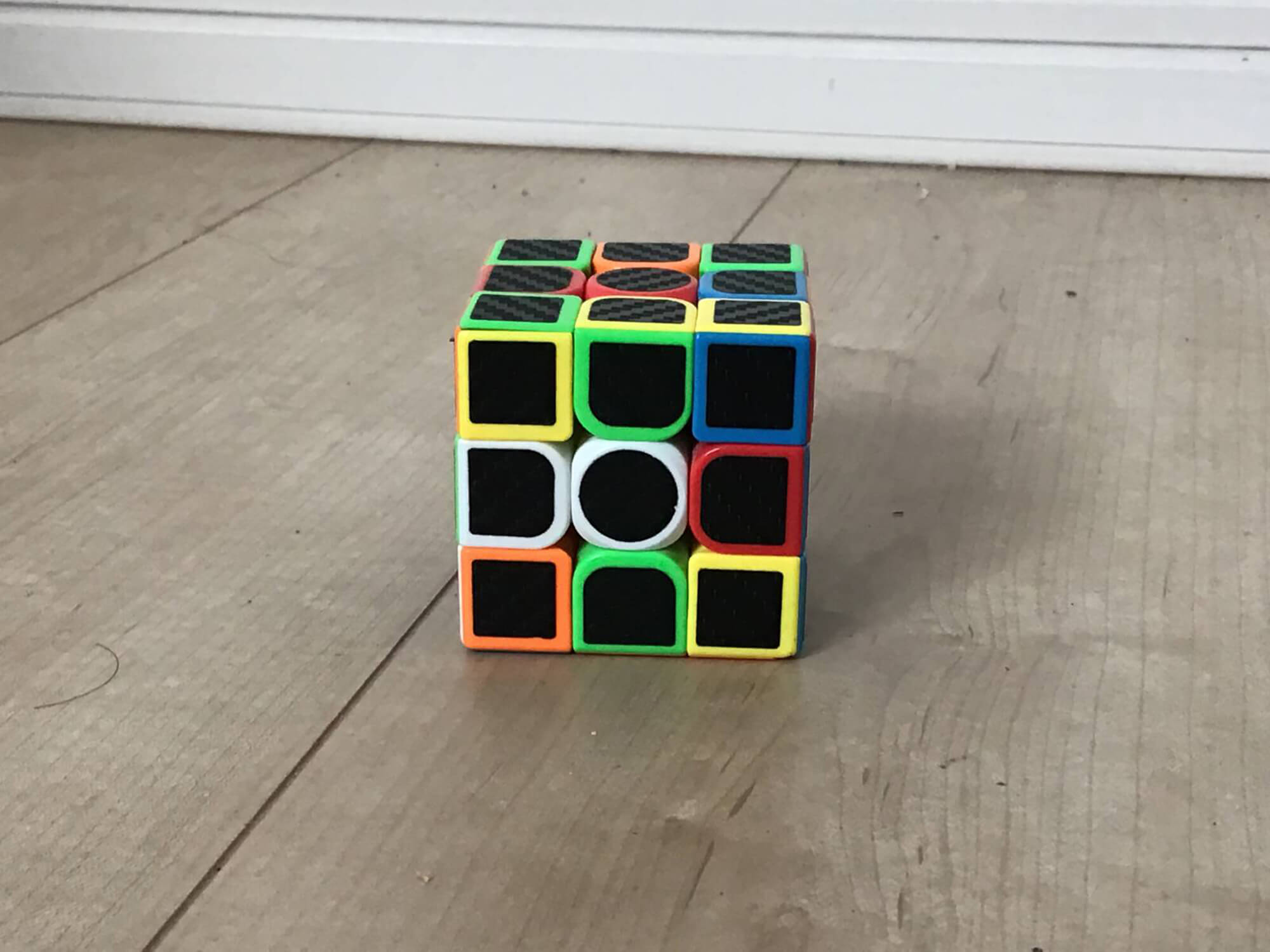 01　ルービックキューブ